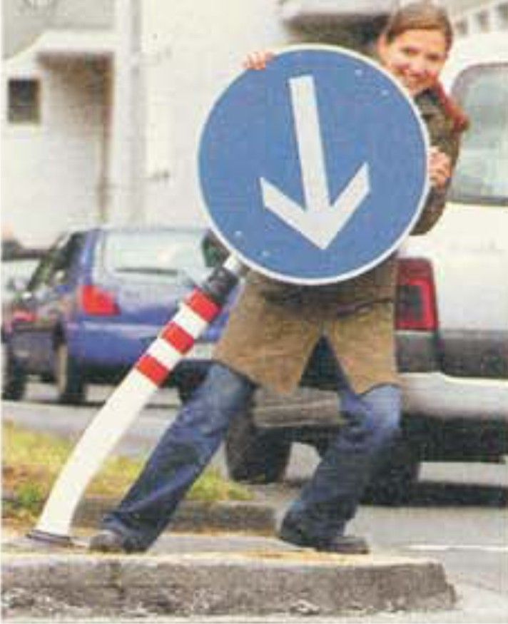 Flexible Verkehrszeichen / POLE CONE Sign – Schütz Baustoff